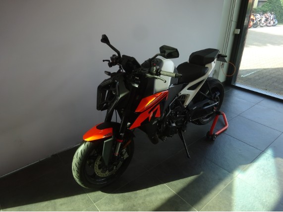 KTM 990 DUKE