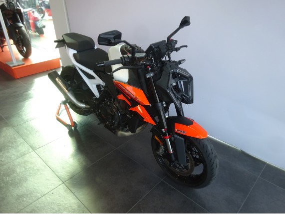 KTM 990 DUKE