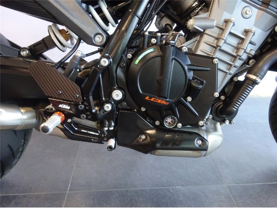 KTM 990 DUKE Carbon Umbau, VBKTV9400RM998104