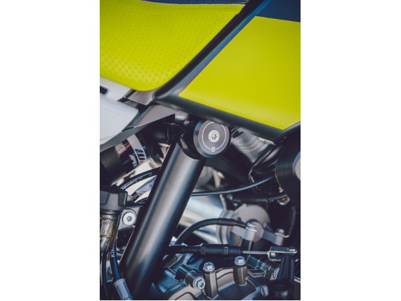 pho_hp_mon_94723_63603988044c1a_plug_set__sall__awsg__v1