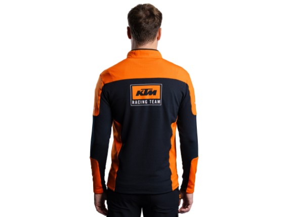 pho_pw_pers_rs_3pw24000430x_team_halfzip_sweater_onmodel_back__sall__awsg__v1