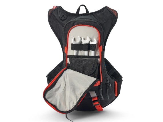 raw-8-factory-orange-uswe-hydration-backpack-tool-pocket-min_1