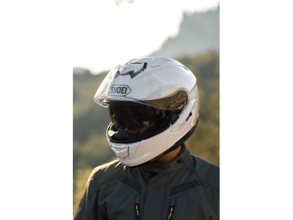 Shoei_GT-Air_small__O3A9929