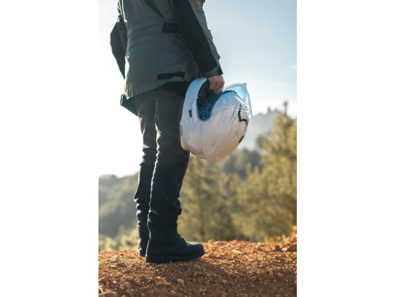Shoei_GT-Air_small__O3A9962