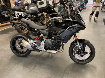 F 900 XR
