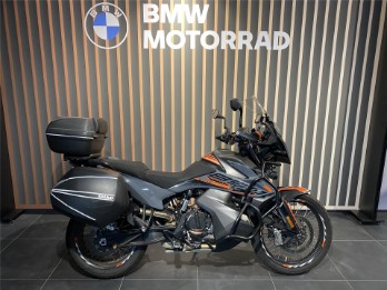 890 Adventure