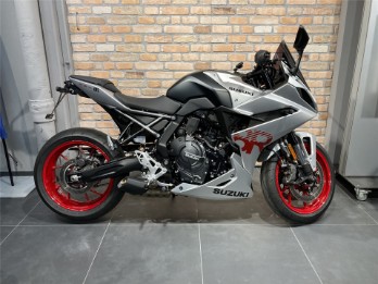 GSX 800 / 8R