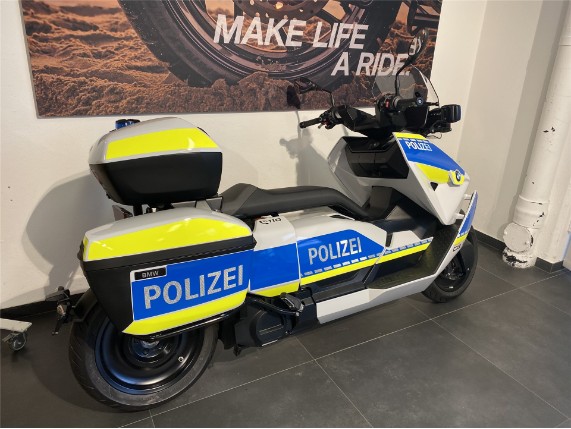 BMW CE 04 Polizei, WB10C5106N6F88980