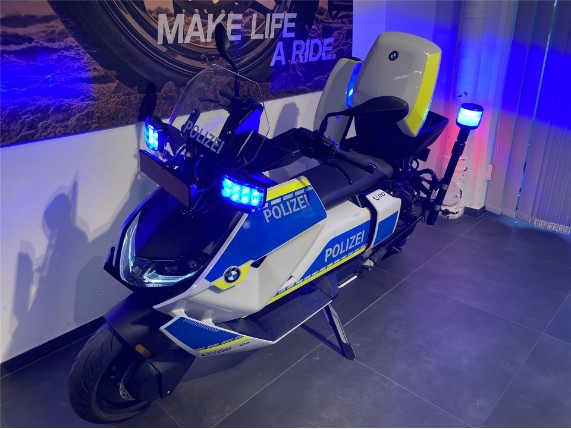 BMW CE 04 Polizei, WB10C5106N6F88980