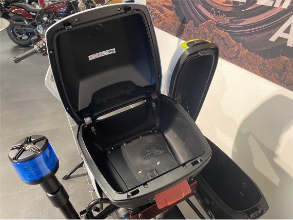 BMW CE 04 Polizei, WB10C5106N6F88980