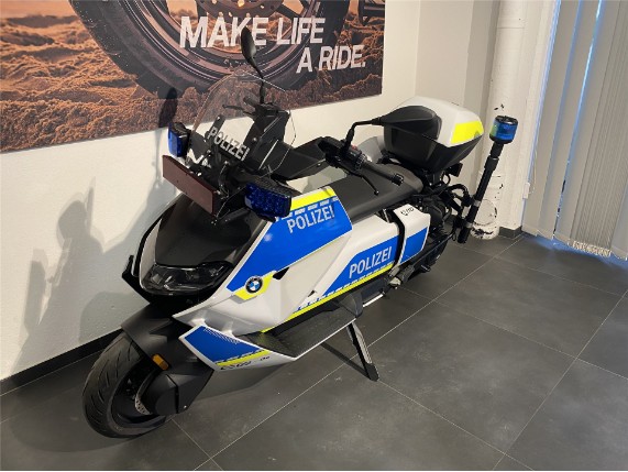 BMW CE 04 Polizei, WB10C5106N6F88980