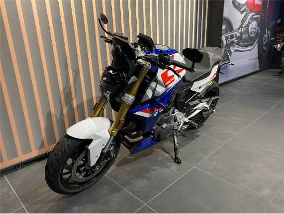 BMW F 900 R, 0444085