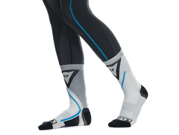 dry-mid-socks-black-blue10