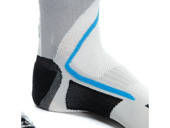 dry-mid-socks-black-blue6
