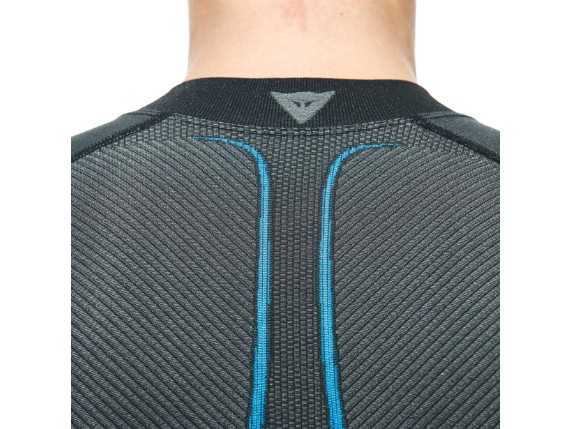 dry-suit-black-blue5