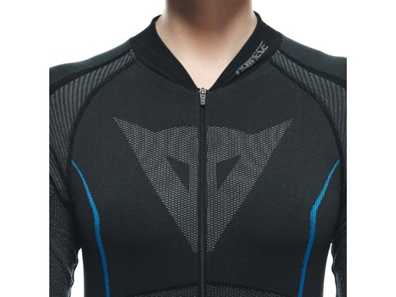 dry-suit-lady-black-blue