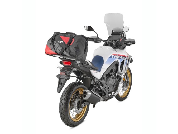 EA115GRB_saddle-bag_mounted-on_givi_honda-xl750transalp-25