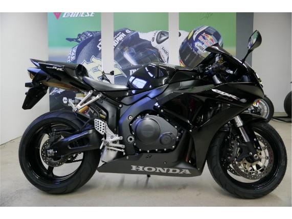 HONDA CBR 1000 RR FIREBLADE SC57, 0029751