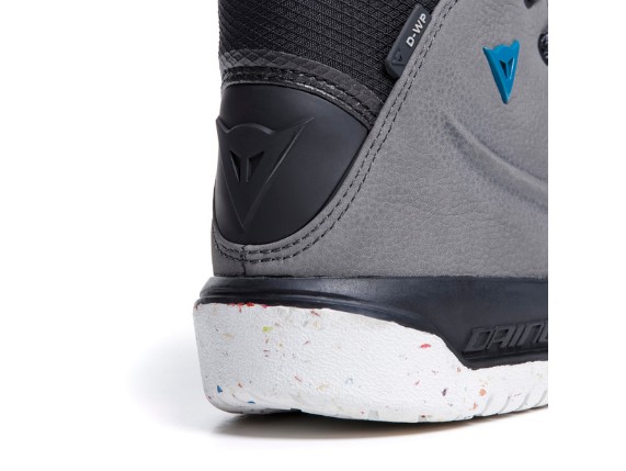 metractive-woman-d-wp-shoes-dark-gray-white4