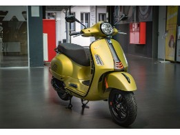 GTS 300 SUPERSPORT RST E5
