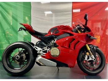 Panigale V4S