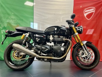 Thruxton RS