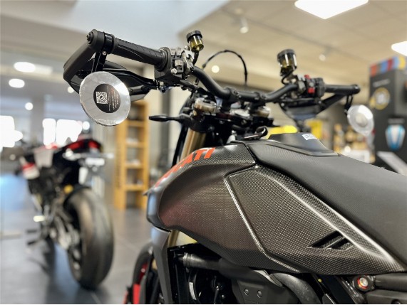 Ducati Hypermotard 698 RVE Carbon, 0008242