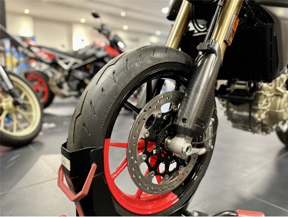 Ducati Hypermotard 698 RVE Carbon, 0008242
