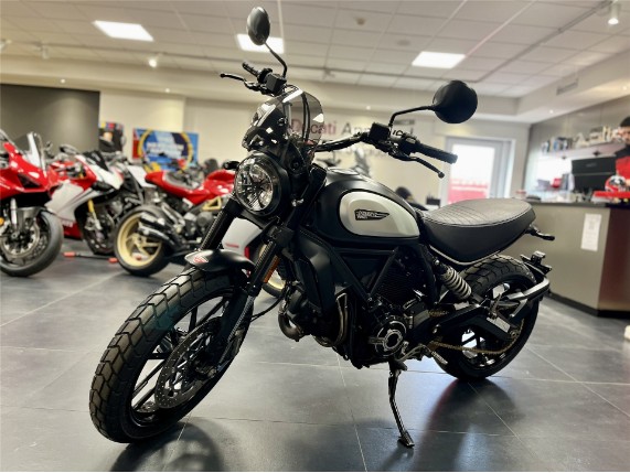 Ducati Scrambler 800 Icon Dark, 0006135