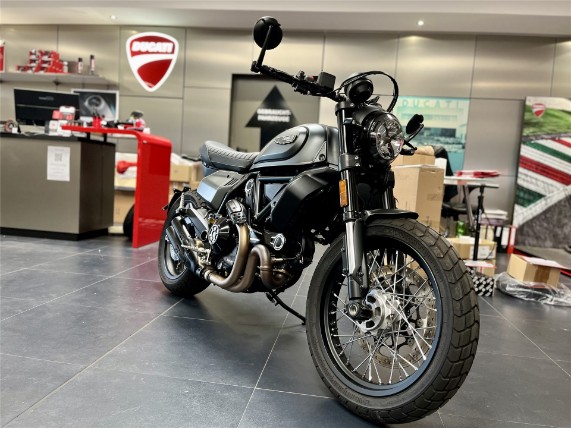Ducati Scrambler 800 Night Shift, 0006304