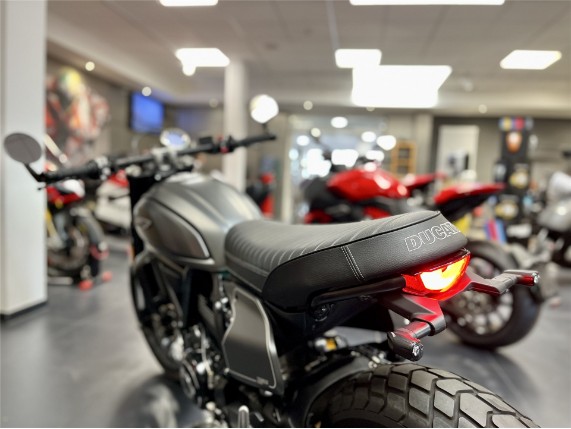 Ducati Scrambler 800 Night Shift, 0006304