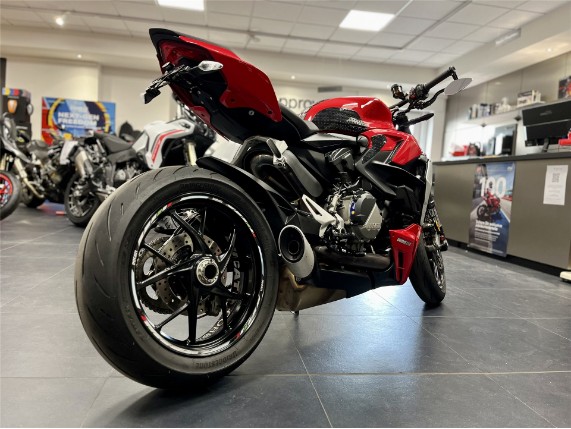 Ducati Streetfighter V2, 0007748