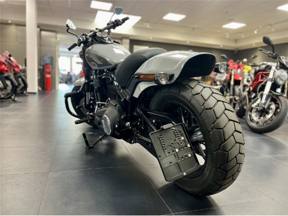 HARLEY DAVIDSON Fat Bob, 0008576