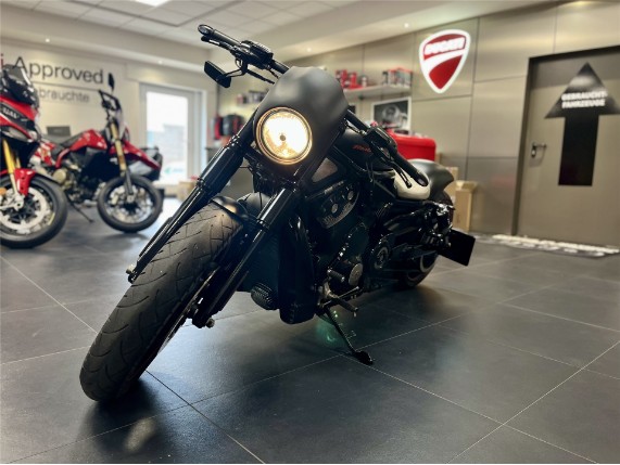 HARLEY DAVIDSON Night Rod Special, 0008323