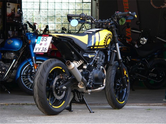 Royal Enfield Guerilla 450 TBT, 0002124