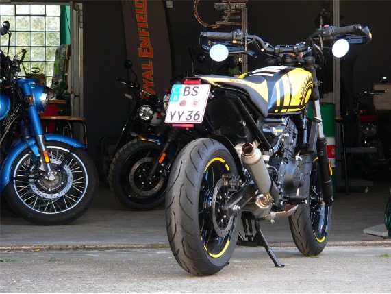 Royal Enfield Guerilla 450 TBT, 0002124